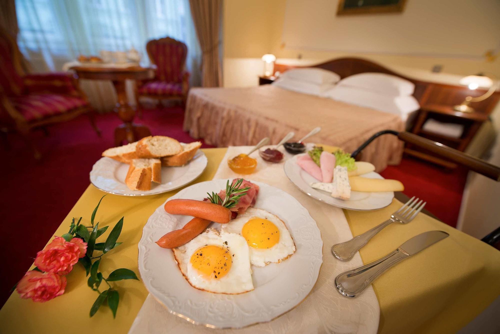 General Boutique Hotel & Wellness Prague Exterior photo